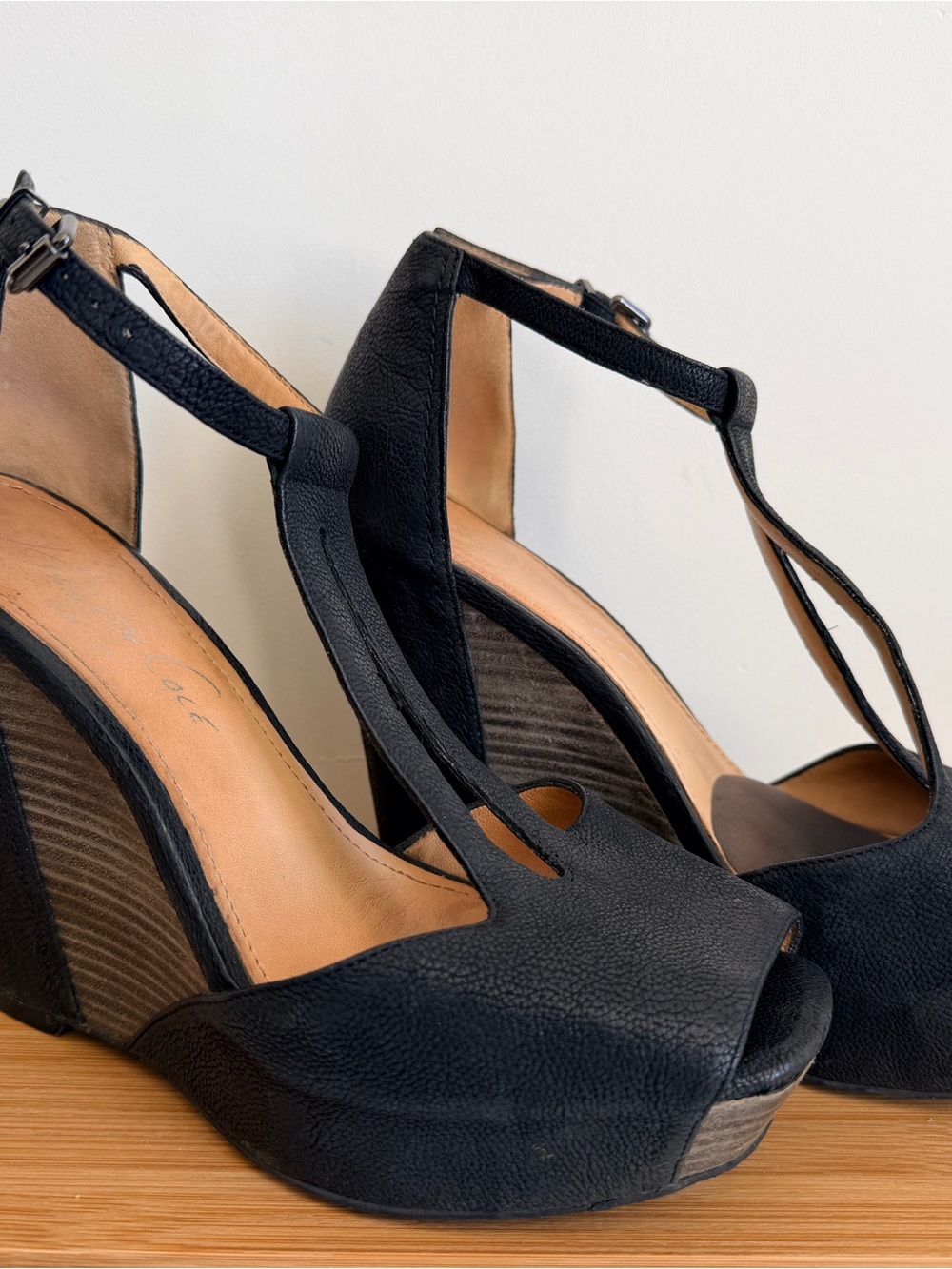 Kenneth Cole New York Black T-Strap Wedge Sandals